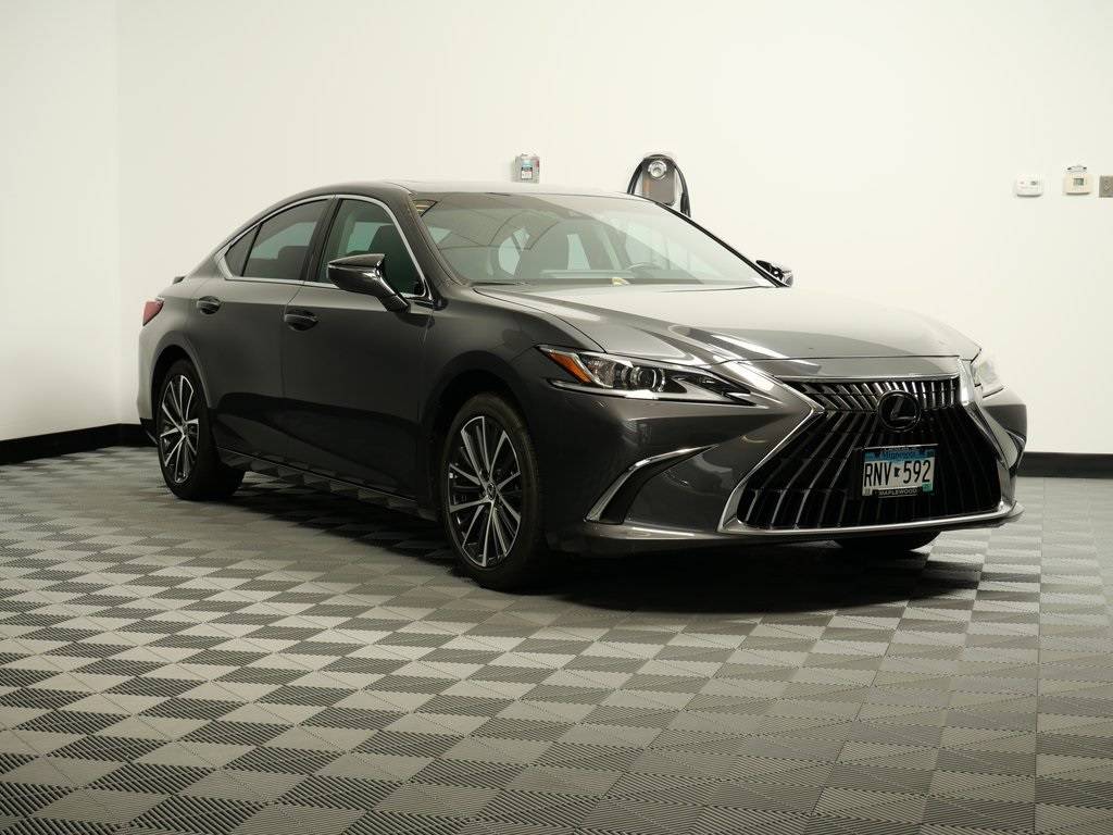 2025 Lexus ES ES 300h — Sedan — 10,867 mi — Maplewood, MN