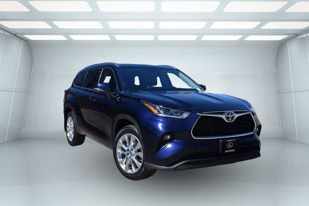 2023 Toyota Highlander L — SUV — 19,368 mi — Maplewood, MN