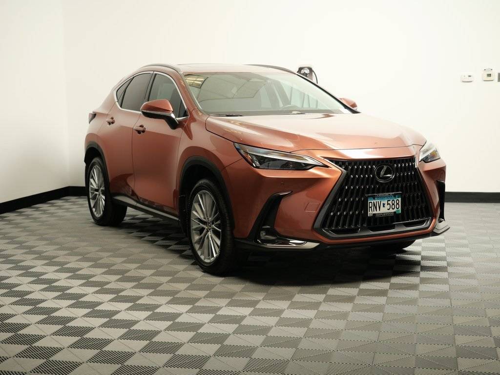 2025 Lexus NX NX 350h Premium — SUV — 13,653 mi — Maplewood, MN