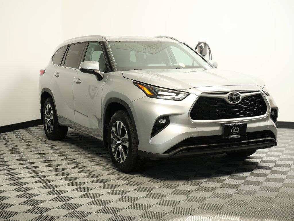 2022 Toyota Highlander XLE — SUV — 37,532 mi — Maplewood, MN