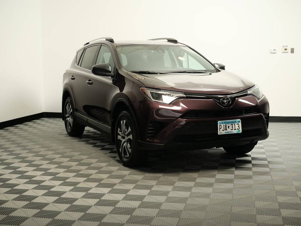 2018 Toyota RAV4 LE — SUV — 86,884 mi — Maplewood, MN