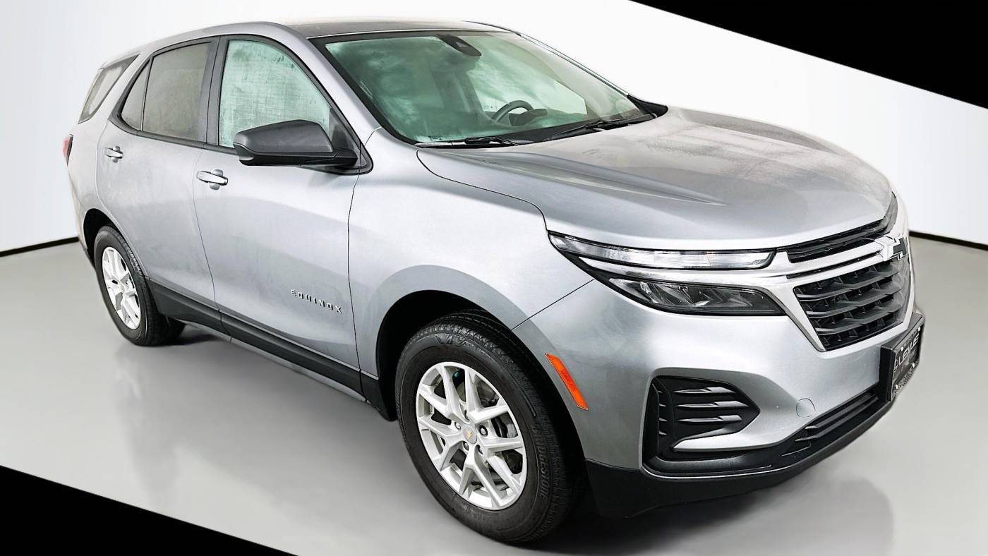 2023 Chevrolet Equinox LS — SUV — 21,989 mi — Davenport, IA