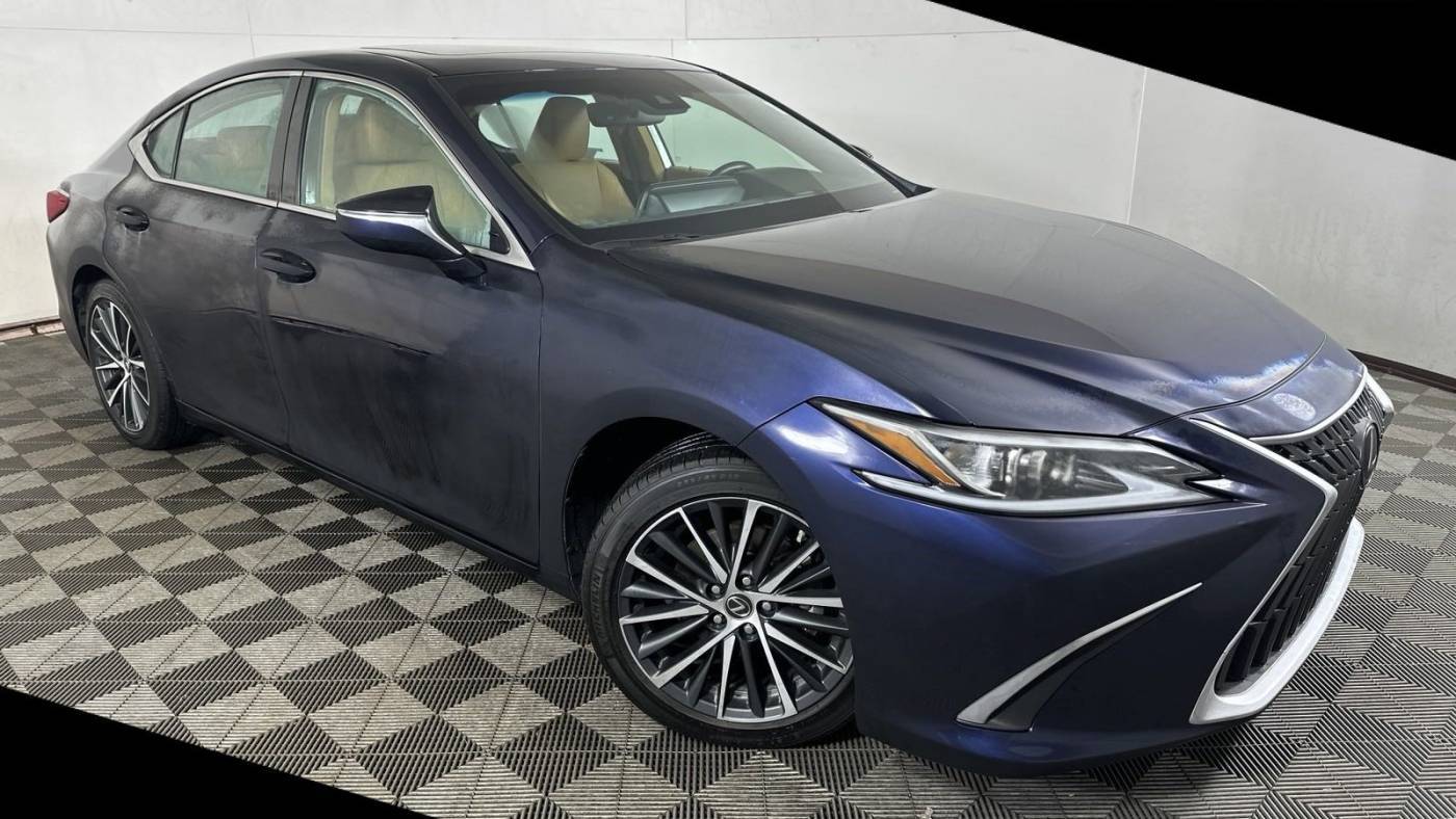 2022 Lexus ES ES 350 — Sedan — 30,035 mi — Davenport, IA