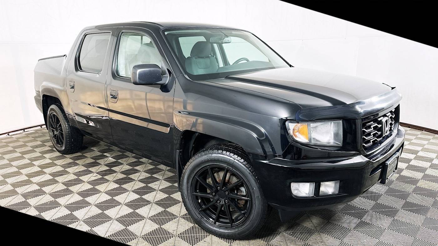 2014 Honda Ridgeline Sport — Pickup Truck — 140,990 mi — Davenport, IA