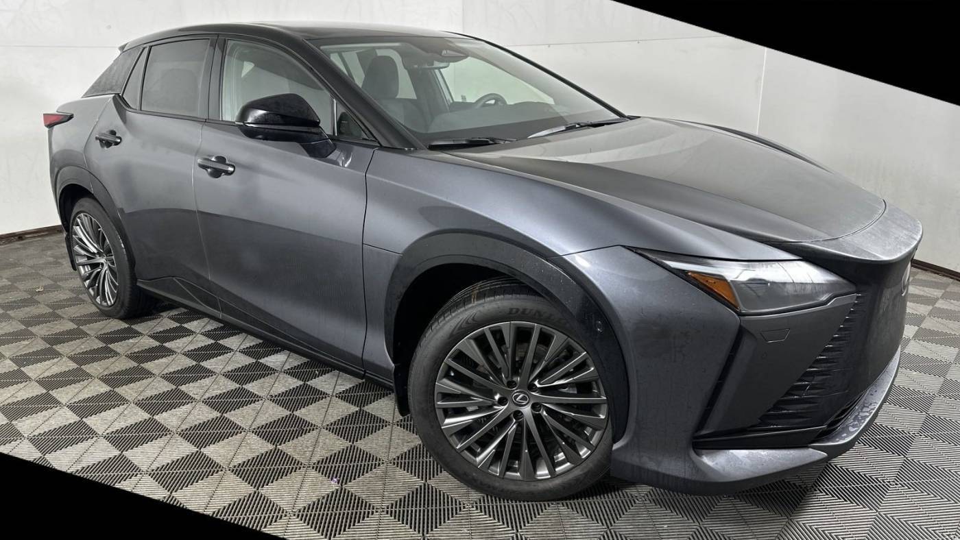 2023 Lexus RZ RZ 450e Luxury — SUV — 5,558 mi — Davenport, IA