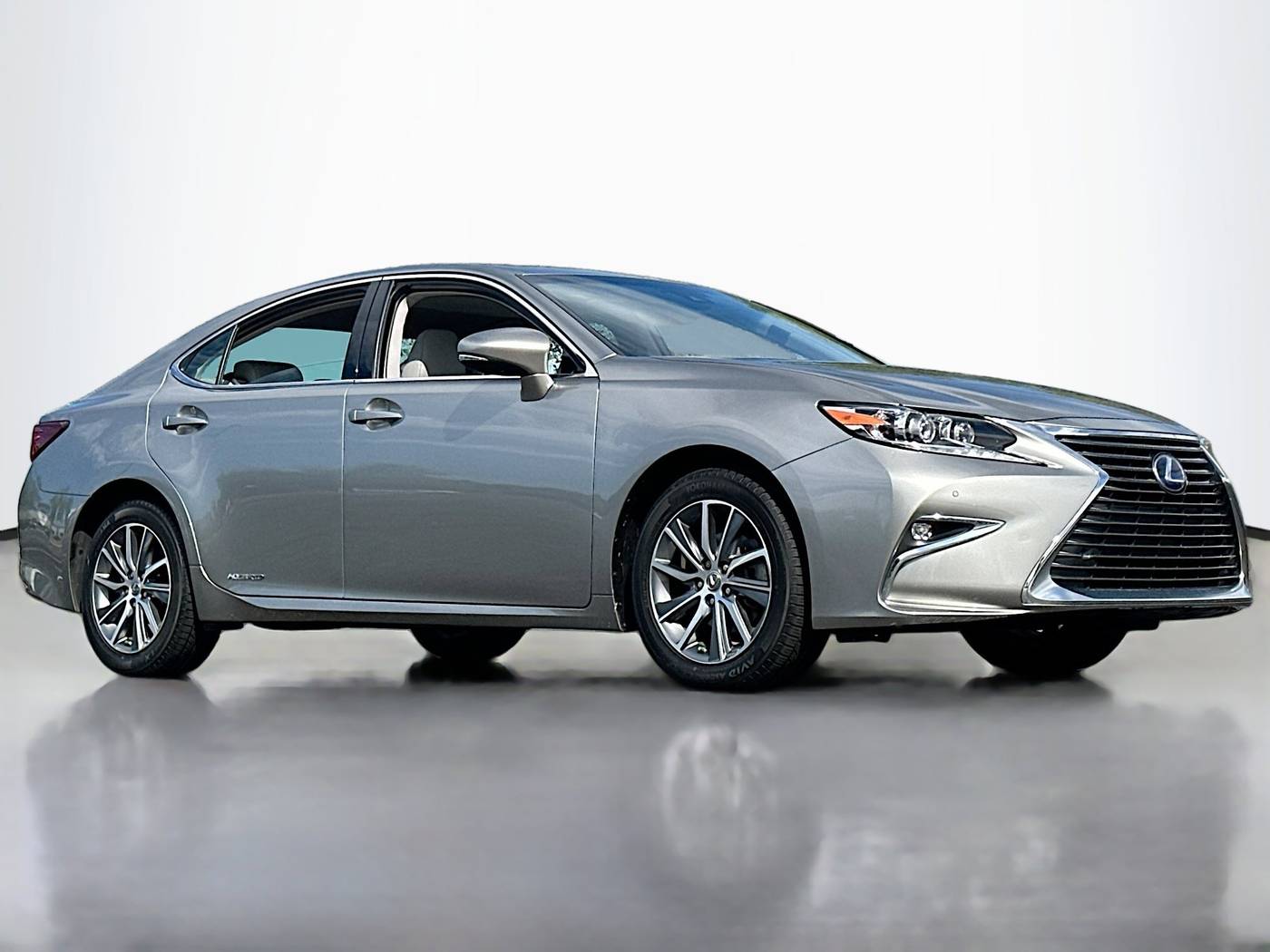 2017 Lexus ES ES 300h — Sedan — 36,458 mi — Loves Park, IL