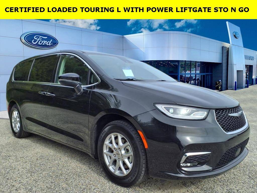 2023 Chrysler Pacifica Touring L — Minivan — 57,110 mi — Vineland, NJ