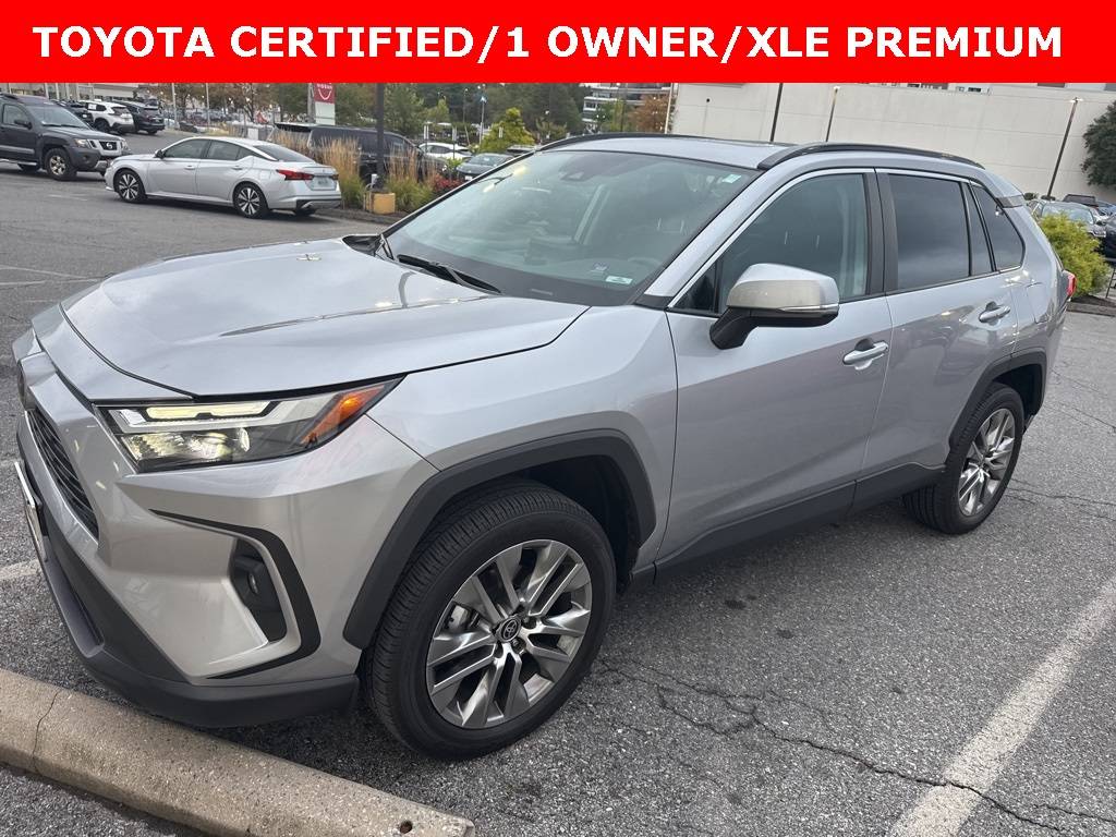 2022 Toyota RAV4 XLE Premium — SUV — 26,104 mi — Bethesda, MD