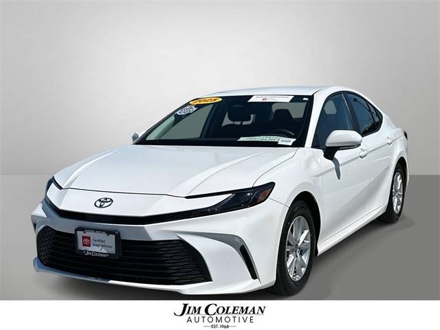 2025 Toyota Camry LE — Sedan — 5,590 mi — Bethesda, MD