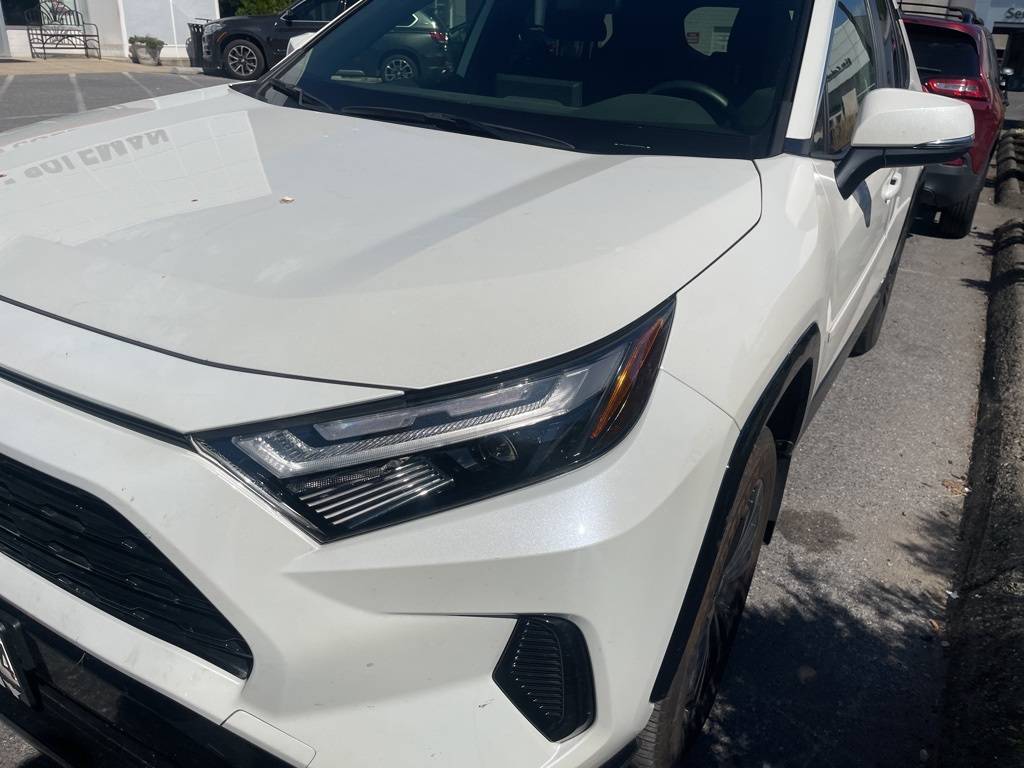 2022 Toyota RAV4 Hybrid SE — SUV — 24,397 mi — Bethesda, MD