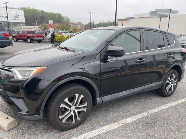 2018 Toyota RAV4 LE — SUV — 65,195 mi — Bethesda, MD