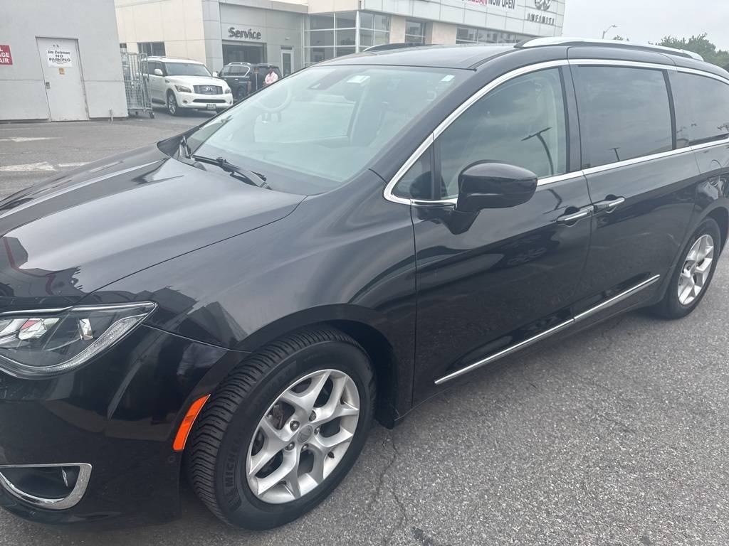 2017 Chrysler Pacifica Touring L Plus — Minivan — 90,951 mi — Bethesda, MD
