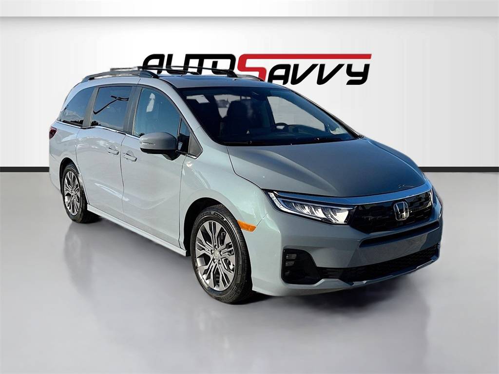 2025 Honda Odyssey Touring — Minivan — 4,329 mi — Clearwater, FL