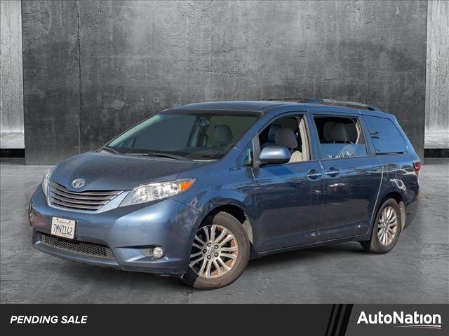 2015 Toyota Sienna XLE — Minivan — 112,676 mi — Carlsbad, CA