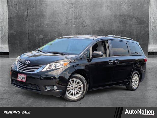 2016 Toyota Sienna XLE — Minivan — 70,684 mi — Carlsbad, CA