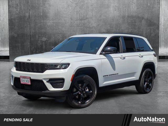 2022 Jeep Grand Cherokee Altitude — SUV — 25,700 mi — Carlsbad, CA