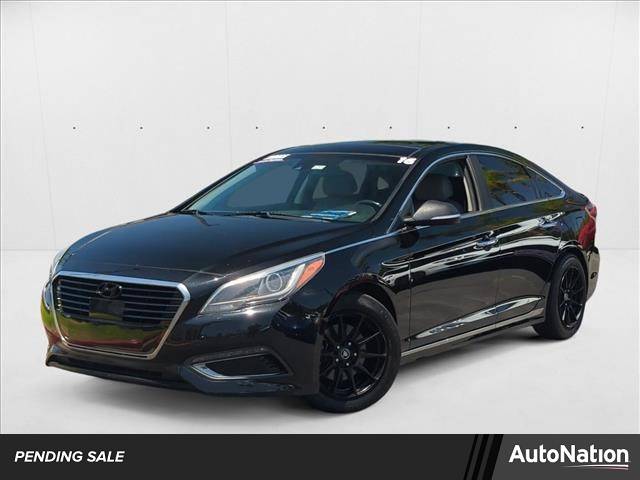 2016 Hyundai Sonata Hybrid Limited — Sedan — 105,908 mi — Carlsbad, CA