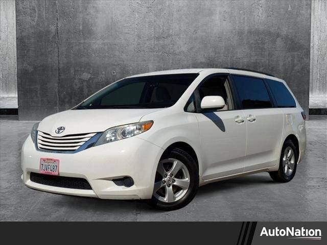 2015 Toyota Sienna LE — Minivan — 106,763 mi — Carlsbad, CA
