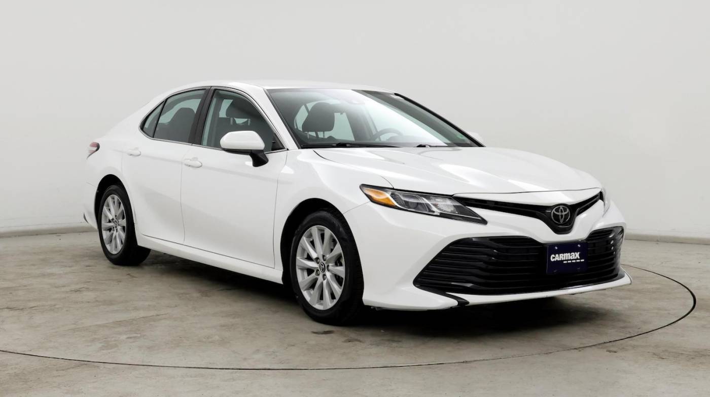 2020 Toyota Camry LE — Sedan — 18,700 mi — Winchester, VA