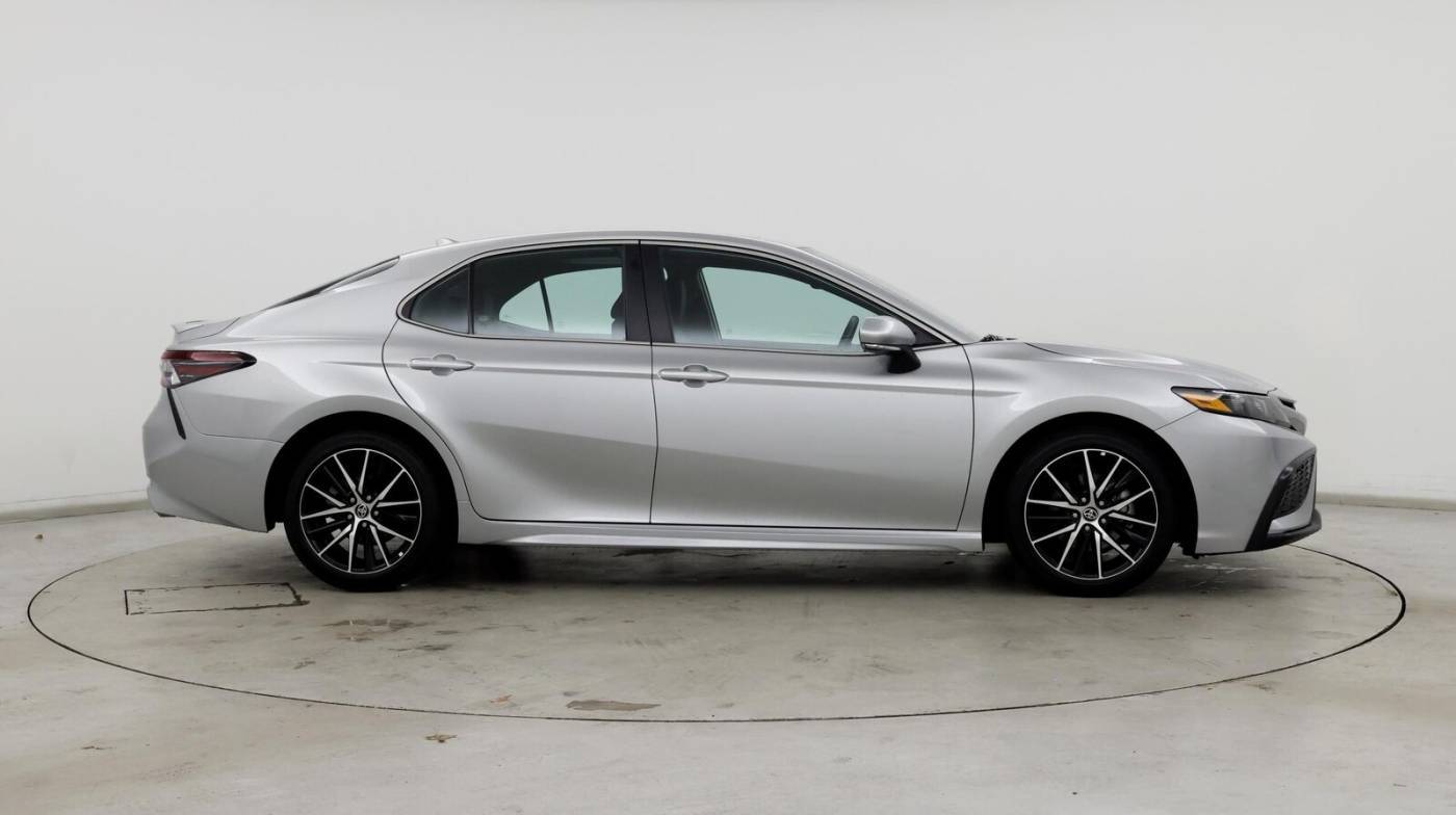 2023 Toyota Camry SE — Sedan — 18,925 mi — Winchester, VA