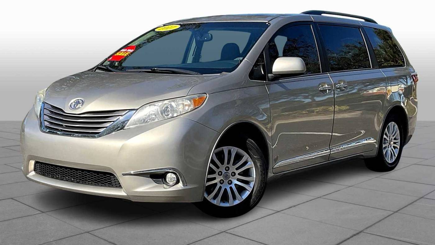 2017 Toyota Sienna XLE Premium — Minivan — 78,167 mi — Estero, FL