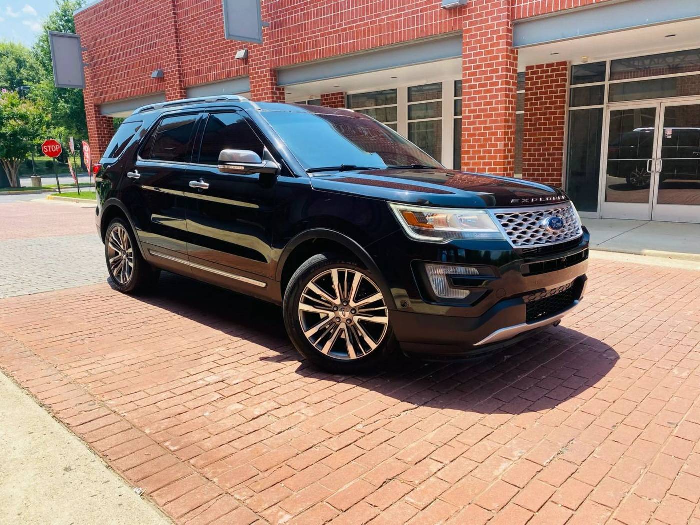 2016 Ford Explorer Platinum — SUV — 126,291 mi — Stafford, VA