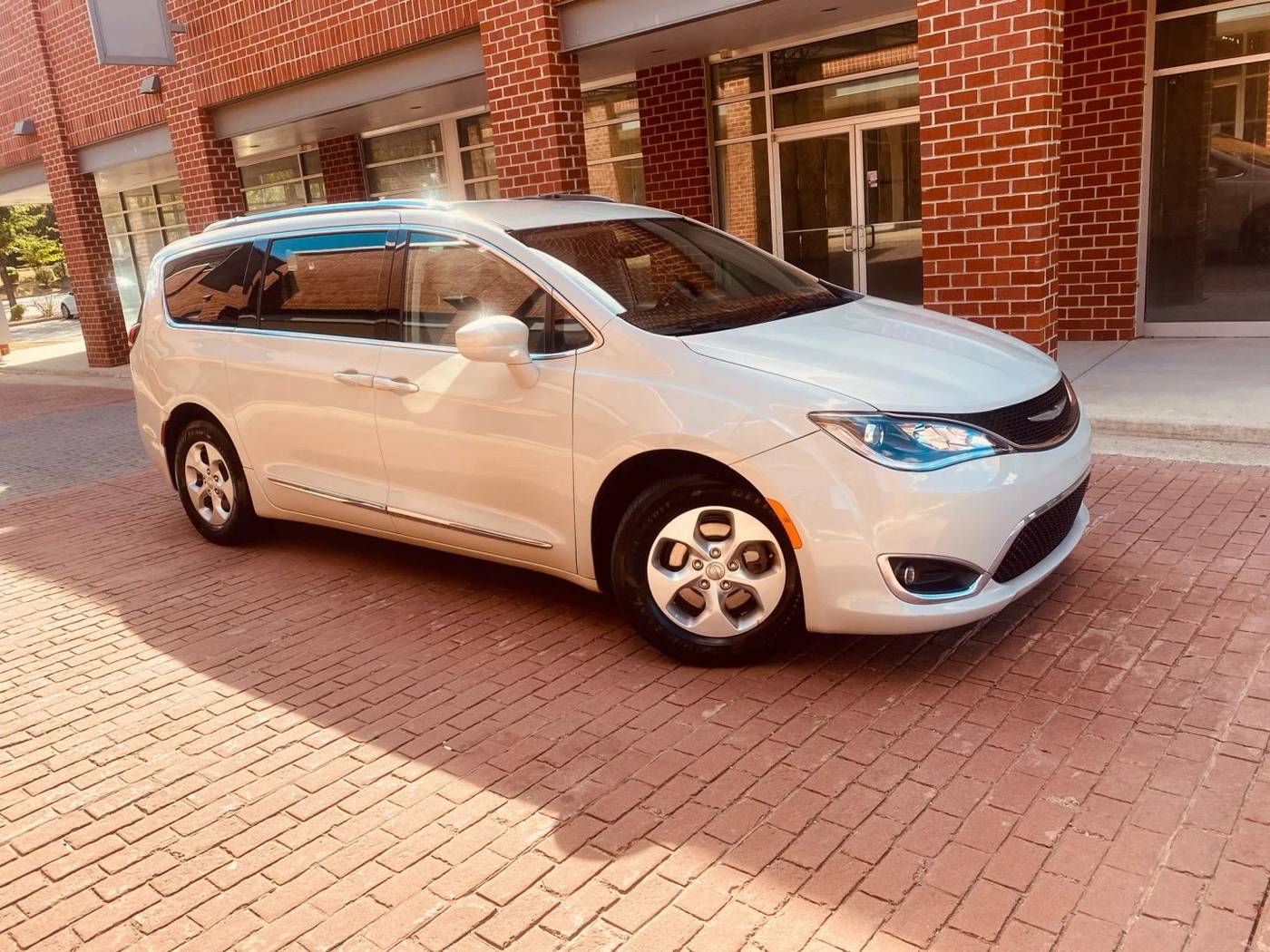 2017 Chrysler Pacifica Touring L Plus — Minivan — 119,071 mi — Stafford, VA