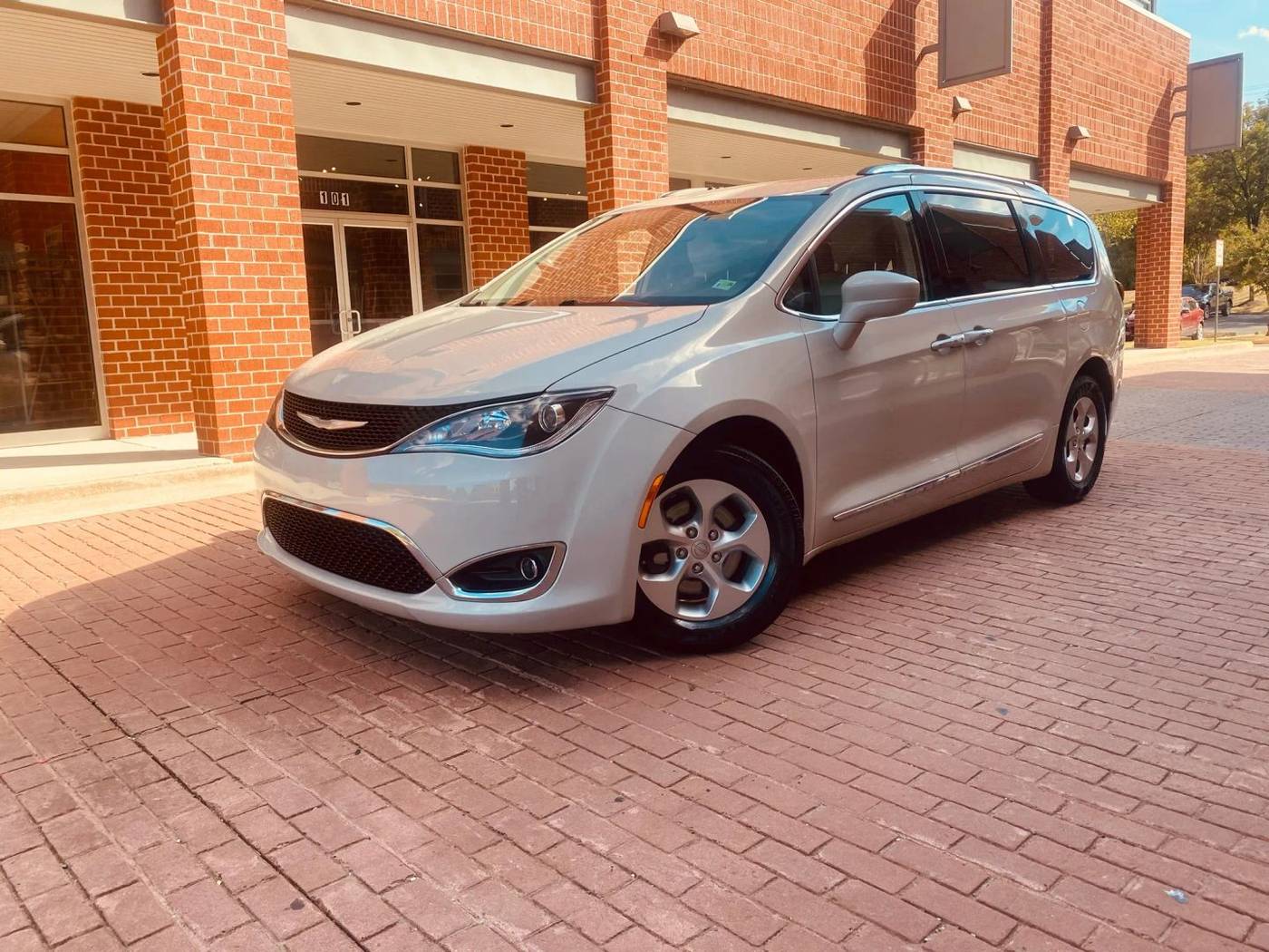 Thumbnail 3