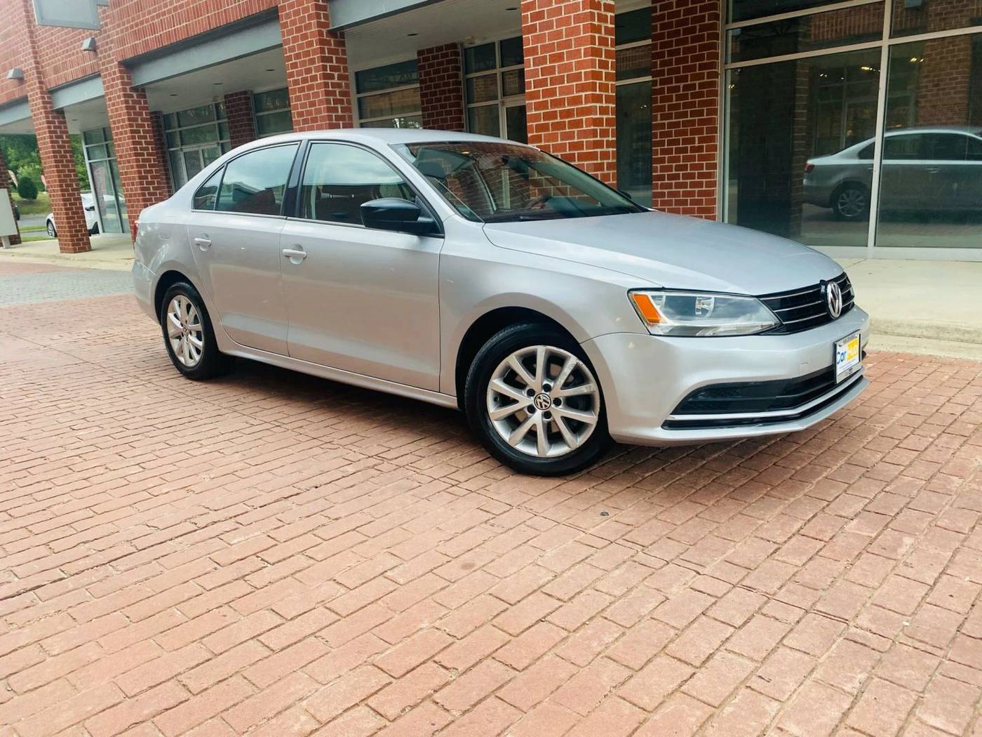 2015 Volkswagen Jetta 1.8T SE — Sedan — 123,523 mi — Stafford, VA