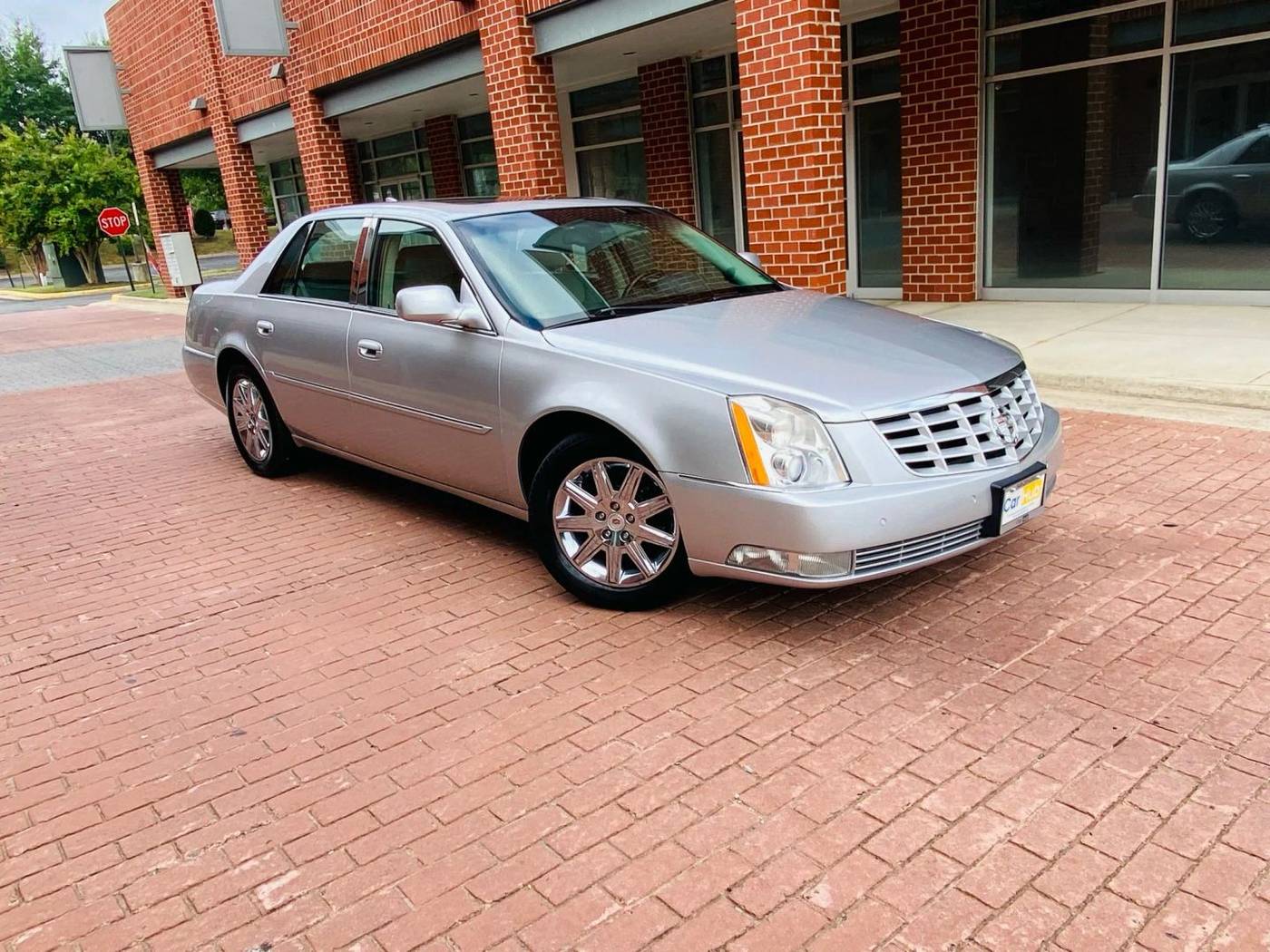 2011 Cadillac DTS Premium Collection — Sedan — 126,547 mi — Stafford, VA