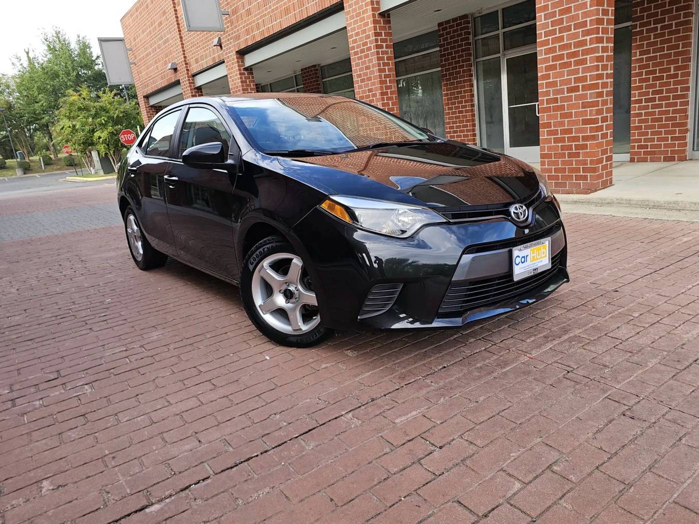 2016 Toyota Corolla LE — Sedan — 121,693 mi — Stafford, VA