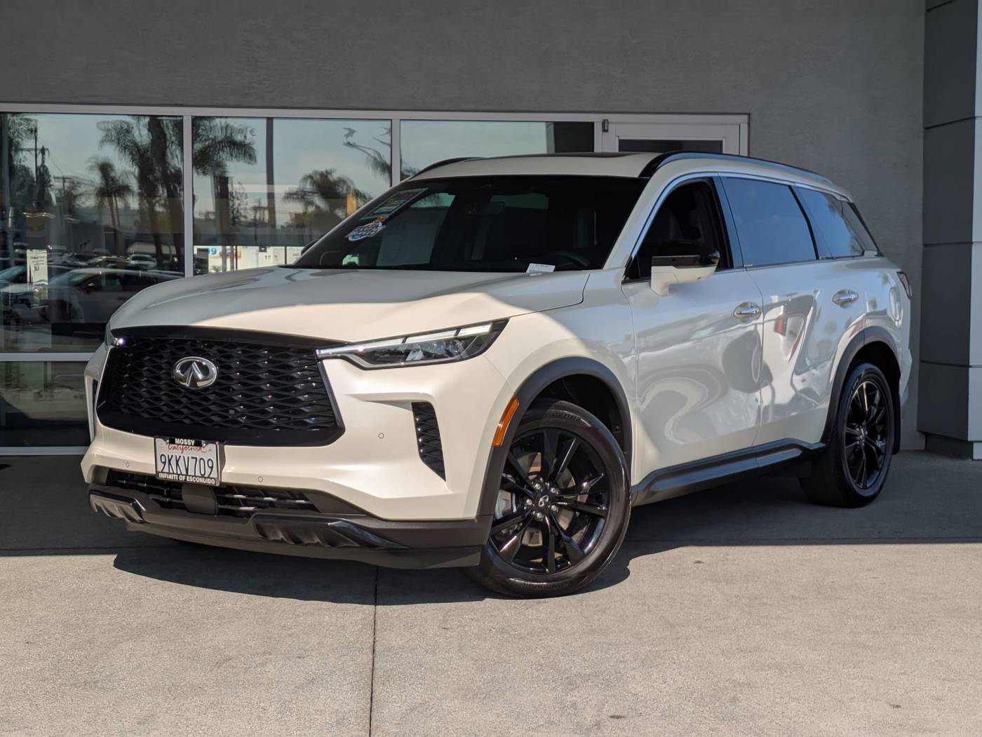2025 INFINITI QX60 LUXE — SUV — 9,318 mi — Escondido, CA