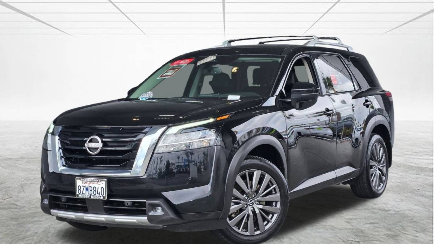 2022 Nissan Pathfinder SL — SUV — 43,740 mi — Escondido, CA