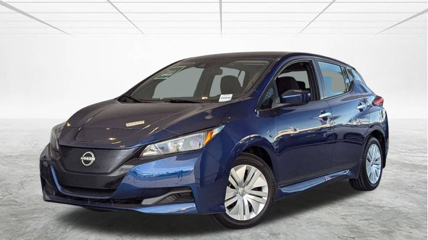 2023 Nissan LEAF S — Hatchback — 18,529 mi — Escondido, CA
