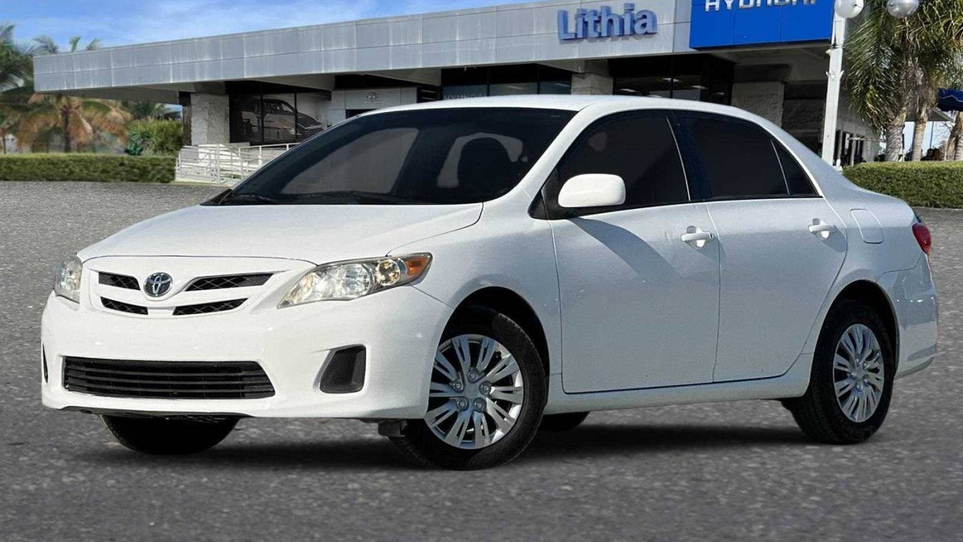2011 Toyota Corolla LE — Sedan — 154,006 mi — Fresno, CA