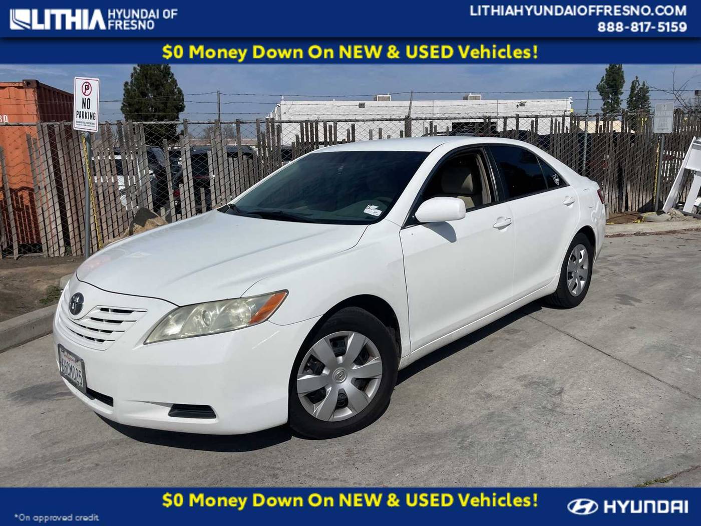 2009 Toyota Camry LE — Sedan — 146,431 mi — Fresno, CA