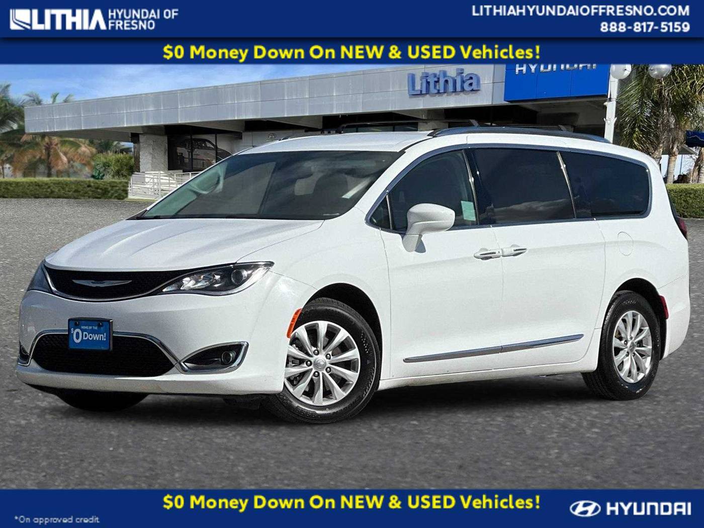 2019 Chrysler Pacifica Touring L — Minivan — 132,408 mi — Fresno, CA
