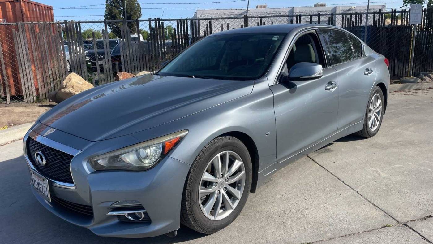 2015 Infiniti Q50 Premium