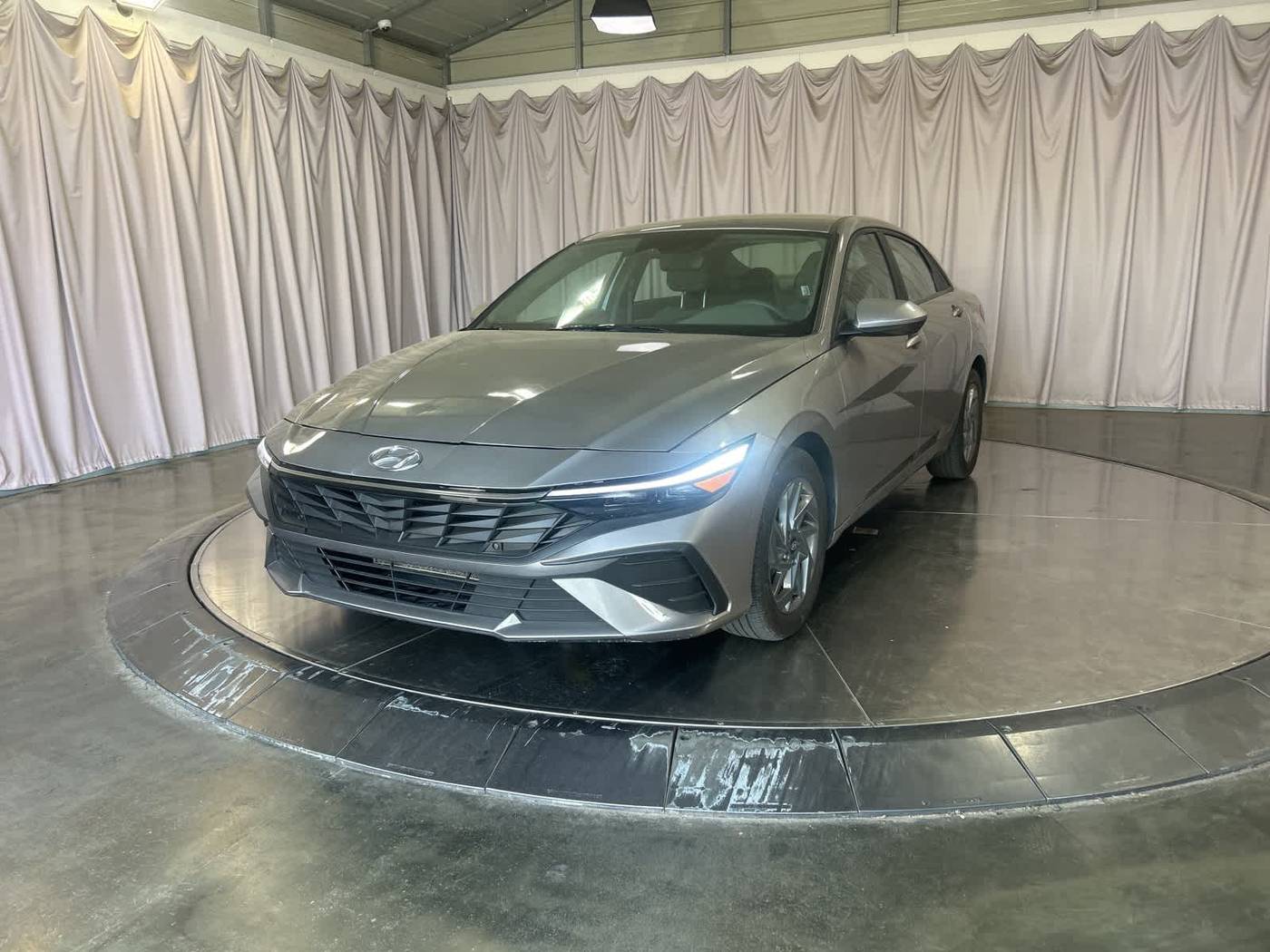 2024 Hyundai Elantra SEL — Sedan — 30,619 mi — Fresno, CA