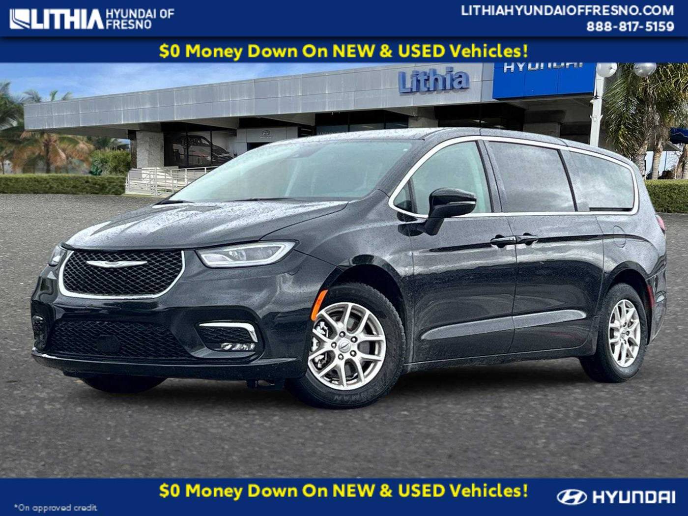 2023 Chrysler Pacifica Touring L — Minivan — 48,996 mi — Fresno, CA