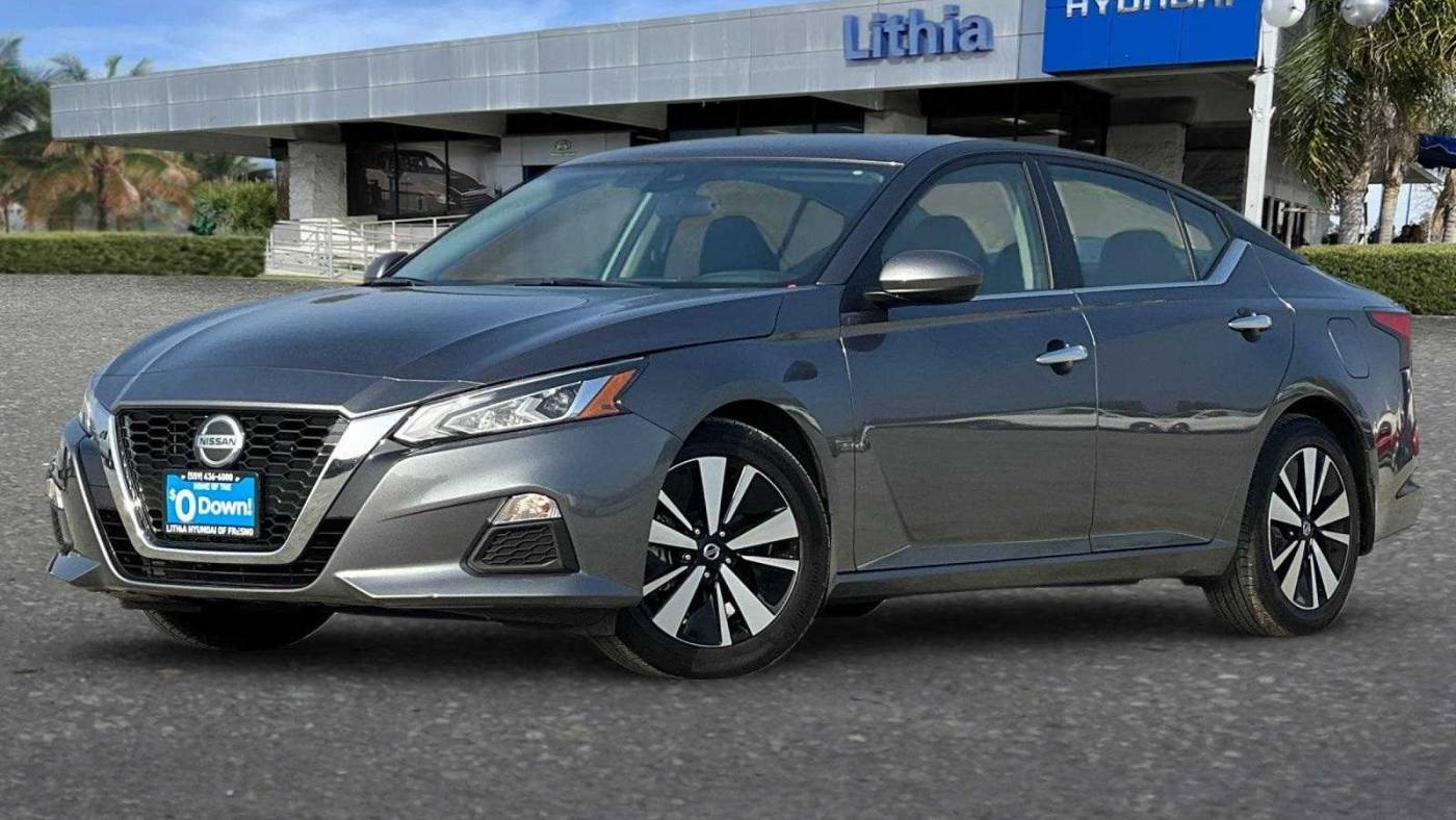 2022 Nissan Altima SV — Sedan — 25,999 mi — Fresno, CA