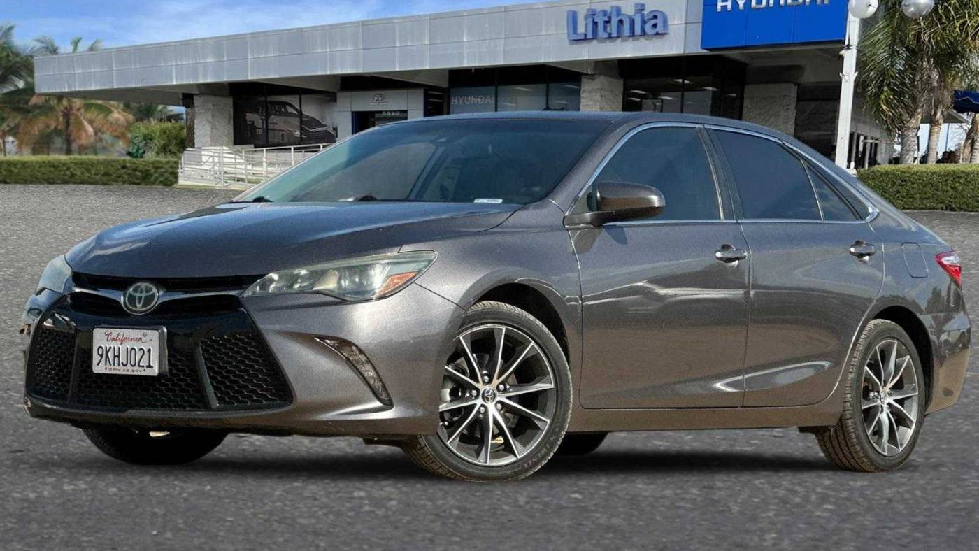 2015 Toyota Camry XSE V6 — Sedan — 138,765 mi — Fresno, CA