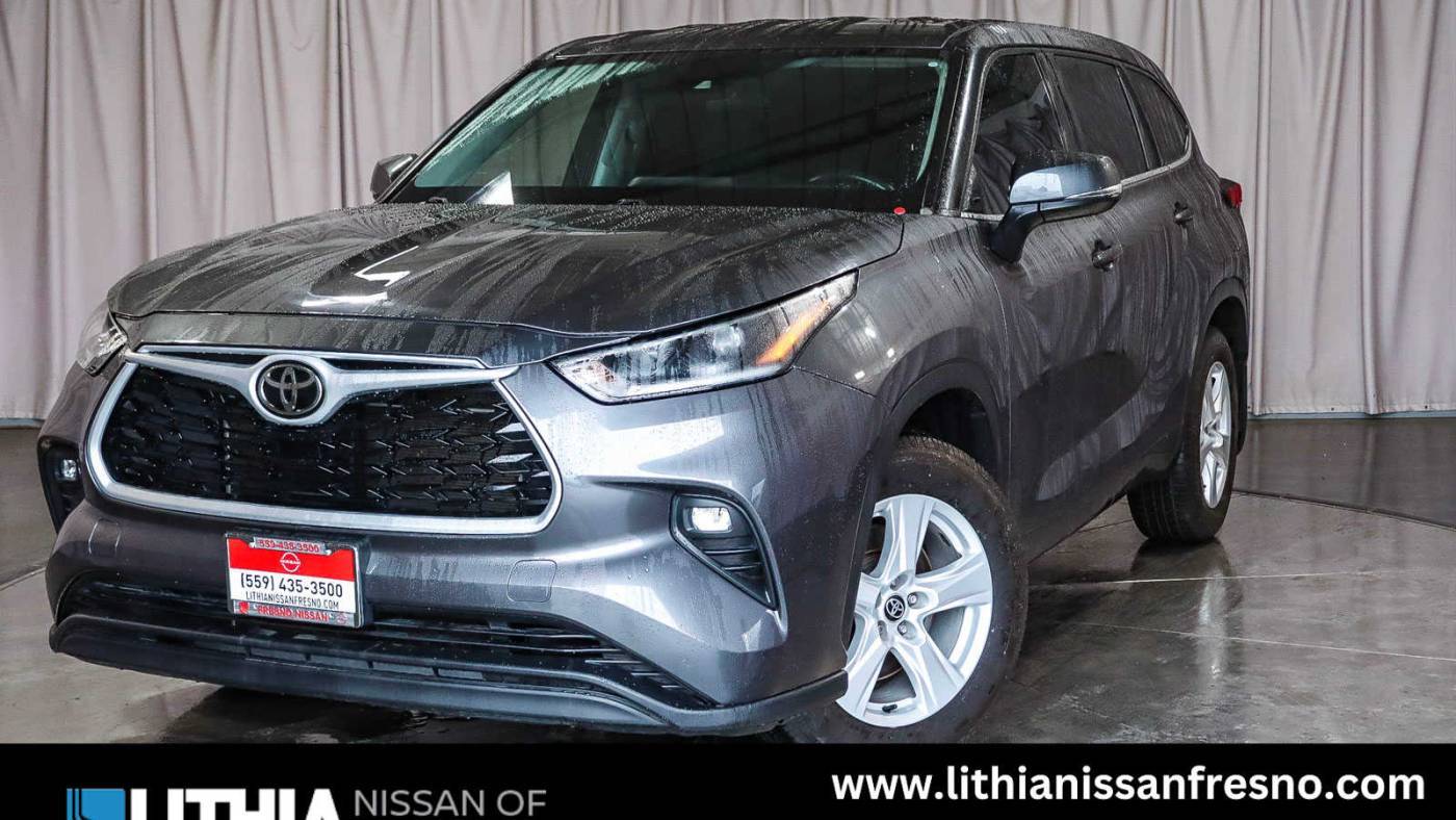 2021 Toyota Highlander LE — SUV — 59,642 mi — Fresno, CA