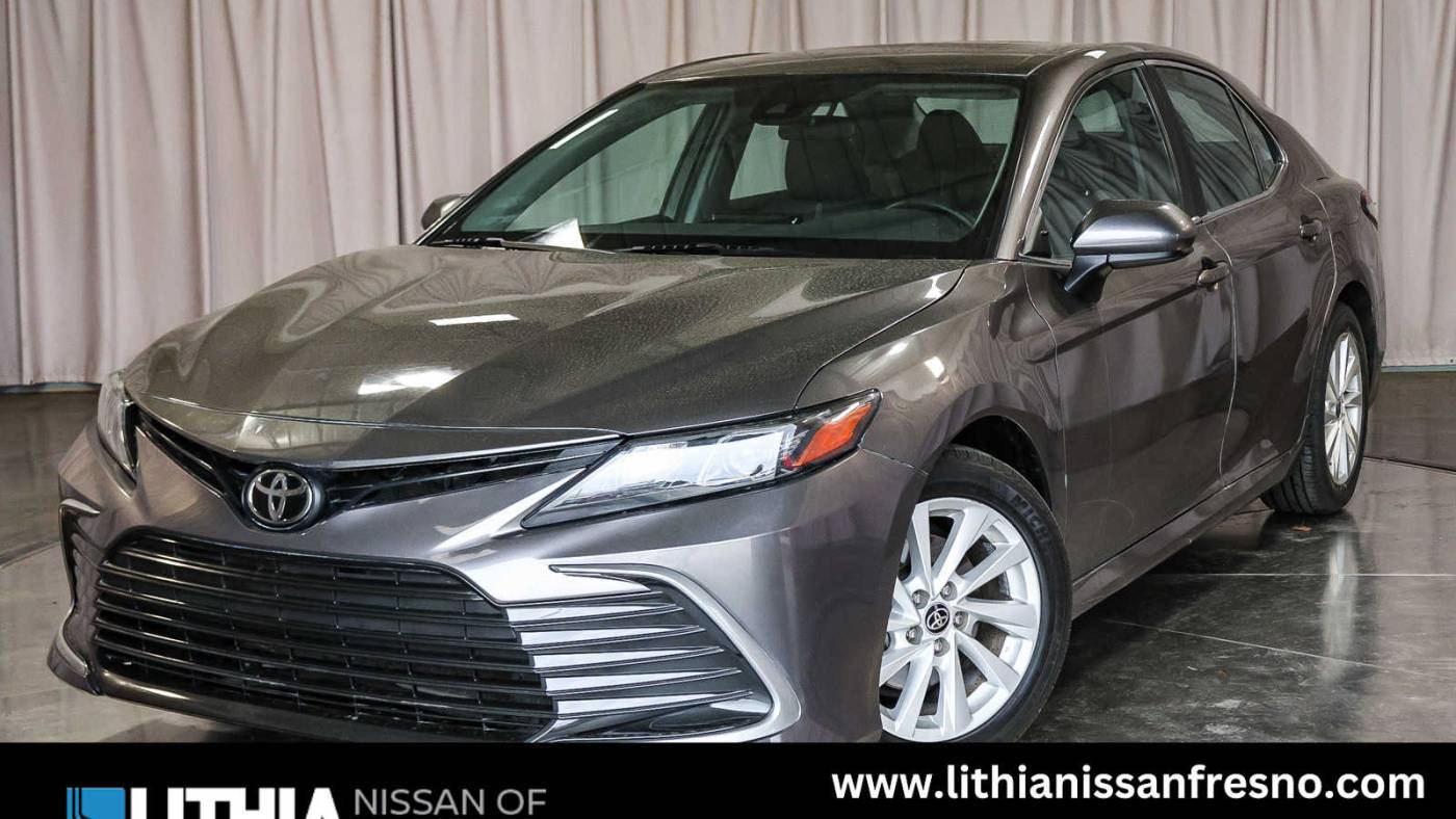2021 Toyota Camry LE — Sedan — 19,717 mi — Fresno, CA