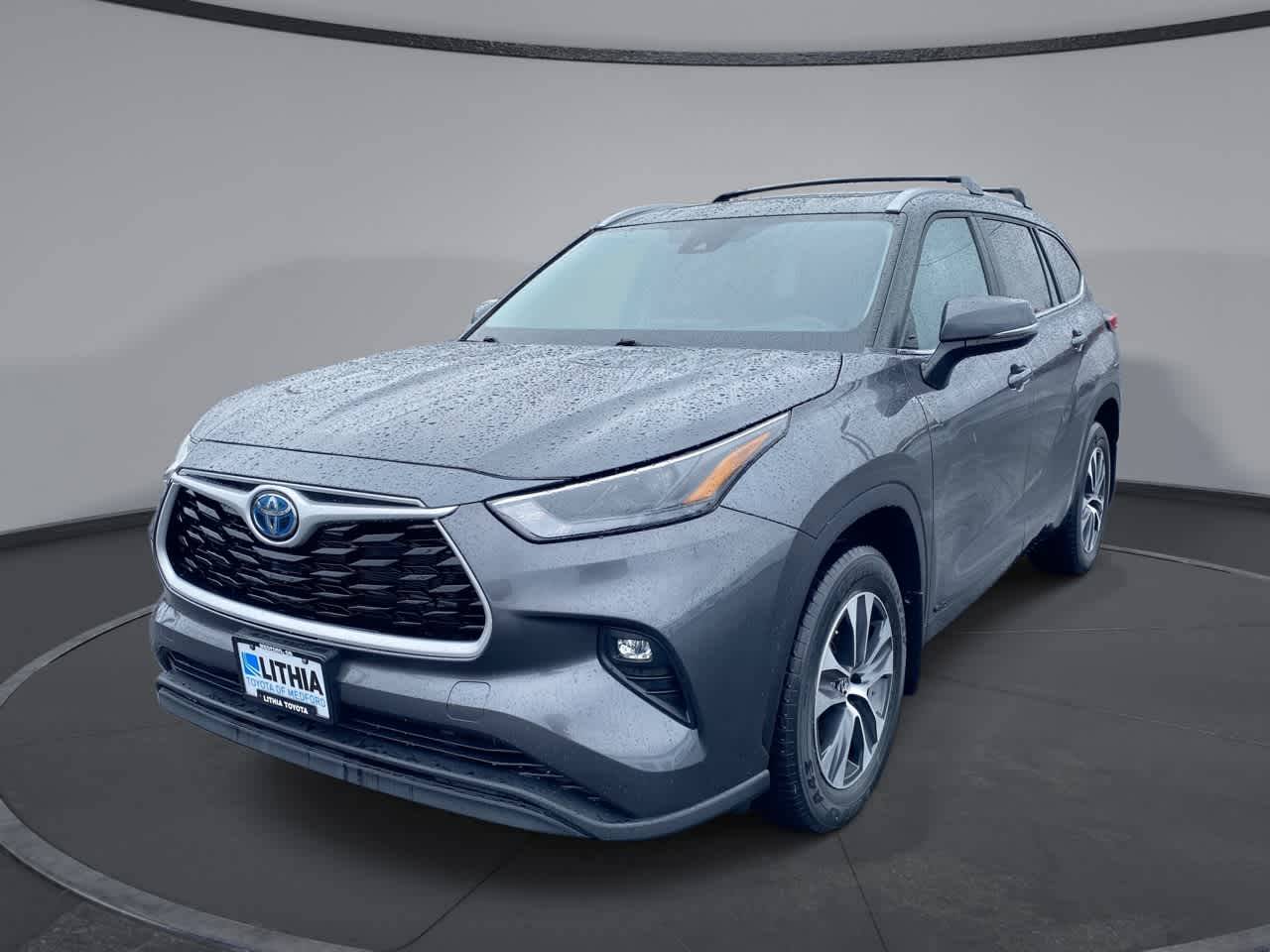 2023 Toyota Highlander Hybrid XLE — SUV — 27,356 mi — Medford, OR