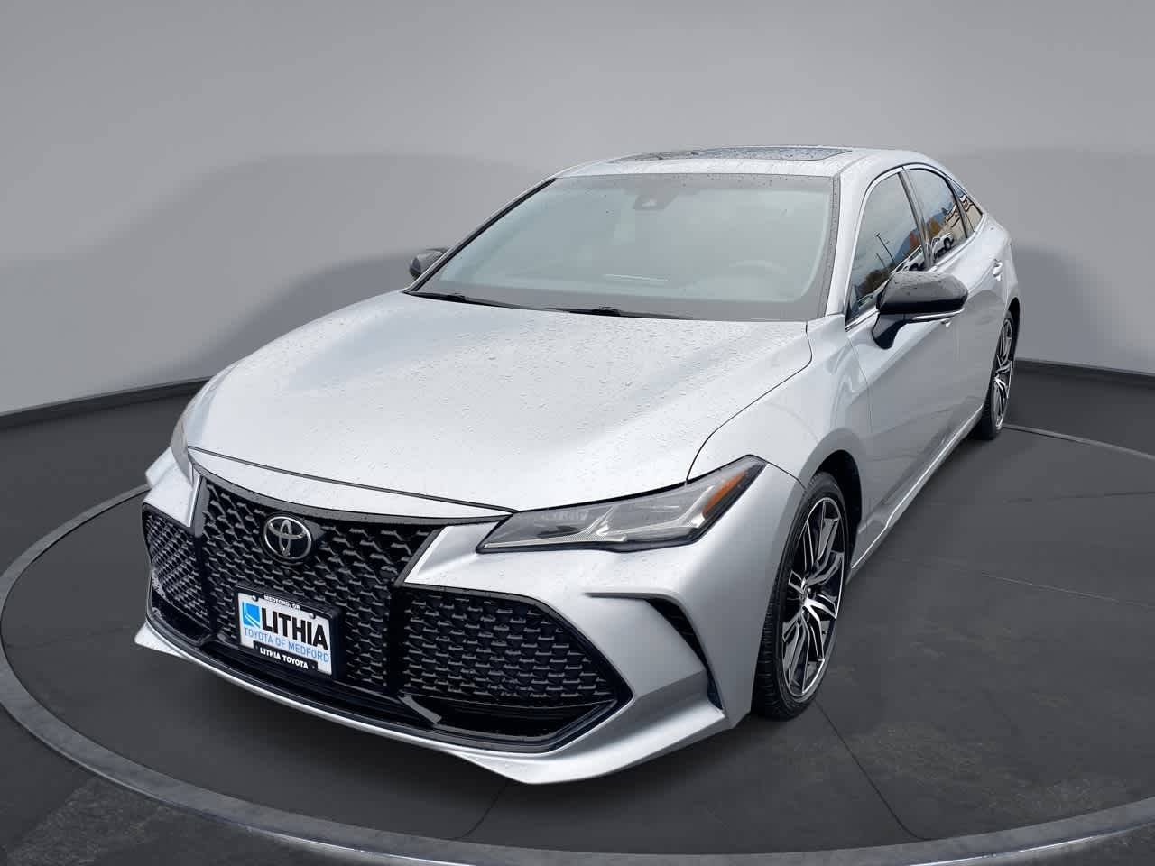 2022 Toyota Avalon Touring — Sedan — 52,438 mi — Medford, OR