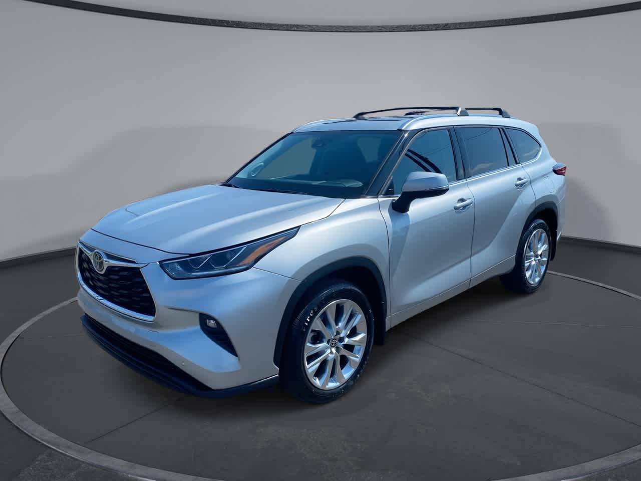 2023 Toyota Highlander Limited — SUV — 43,606 mi — Medford, OR