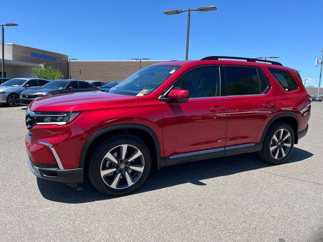 2025 Honda Pilot Touring — SUV — 724 mi — Peoria, AZ