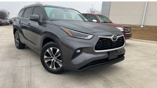 2022 Toyota Highlander XLE — SUV — 24,497 mi — McKinney, TX