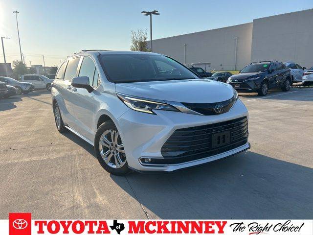 2023 Toyota Sienna Platinum — Minivan — 18,486 mi — McKinney, TX
